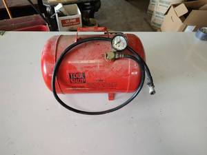 lot 59 image: Tool shop 5gal air tank