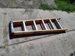 lot 71 image: Keller 6 ladder
