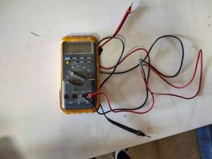 lot 104 image: Fluke 87 true RMS multimeter