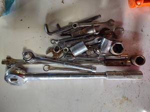 lot 152 image: Ratchets, sockets wrenchs and more
