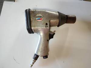 lot 157 image: campbell Hausfeld 12 air impact wrench