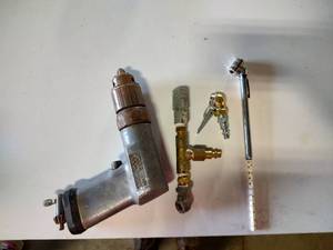 lot 159 image: Air tools