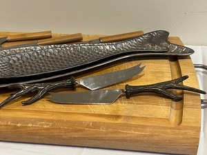 lot 119 image: Cutting Board, Cheese Knives and Fish Shaped Serving Dishes