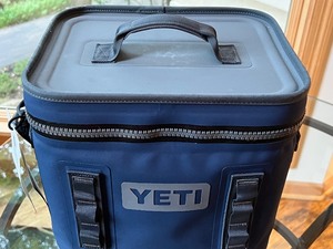 lot 113 image: New YETI Hopper Flip Cooler