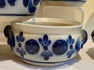 lot 122 image: Set of Six German Pottery Soup Bowls