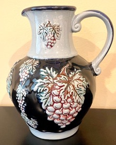 lot 264 image: Decorative Pottery Vase from West Germany