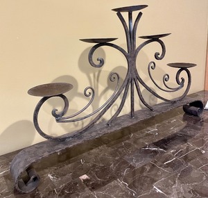 lot 267 image: Lovely Decorative Metal Candle Holder