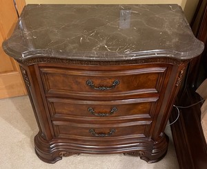 lot 7 image: Gorgeous Marble Top Bed Side Table