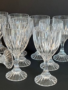 lot 181 image: Set of 16 Mikasa Park Lane Red Wine Glasses