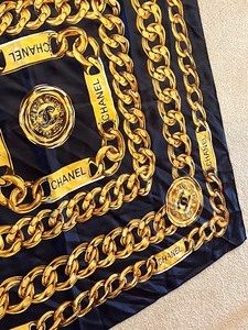 lot 190 image: Chanel Scarf