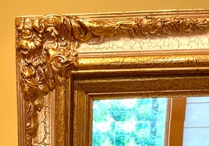 lot 286 image: Beautiful Decorative Gilded Wall Mirror