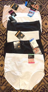 lot 288 image: New Ladies Quality Undergarments