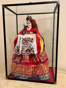 lot 210 image: Parksisangbang Traditional Korean Doll with Glass Case
