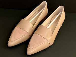 lot 213 image: NEW Pair of Maple Sugar Leather Cole Haan Marlee Skimmer II