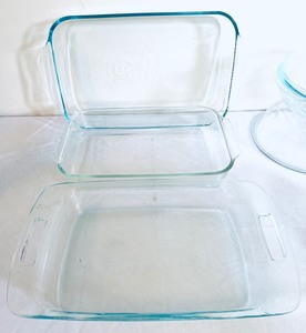 lot 293 image: Pyrex