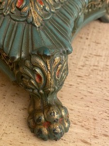 lot 238 image: Vintage Decorative Metal Table Lamp