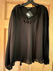 lot 302 image: St. John Sheer Black Long Sleeve Shirt with Tags