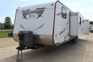 2014 Wildwood by Forest River X-Lite Series M-291FBXL