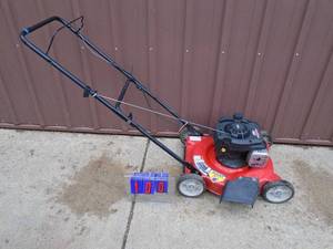 MTD 20 push lawn mower. New condition. Lightly used. Tested & works. As shown.