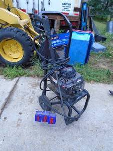 Excell 1750 psi gas pressure washer with hose & wand. Unable to fully test. As shown.