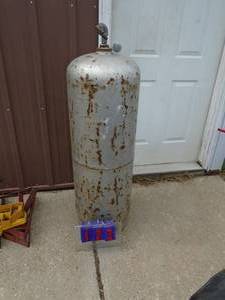 100 lb propane tank. No valve. As shown.