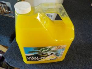 128 oz Turtle Wax Wash and Wax...