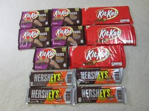 lot 82 image: (B-3) 12 Assorted King Size Candy B...