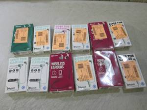 lot 110 image: (G-1) Lot of 12 Bluetooth Wireless ...
