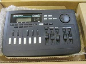 lot 130 image: (D-3) DigiTech 4620 Vocalist Workst...