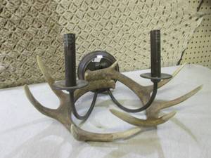 lot 135 image: (BSB) Deer Antlers Light Fixture...