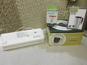 lot 140 image: (F-1) Lot of Misc FoodSaver Bag Vac...