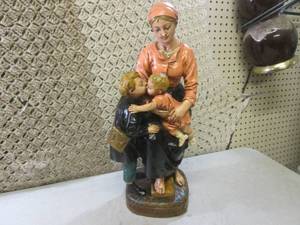 lot 150 image: (FS) Large Lady with Kids Figure 21...
