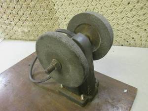 lot 237 image: (CSB) Vintage Bench Grinder...