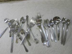 lot 252 image: (BSB) Assorted Forks Etc...