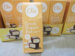 lot 319 image: (B-2) 28 Clio Vanilla Greek Yogurt ...