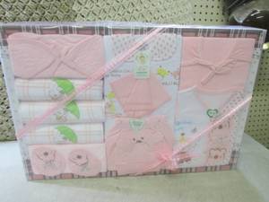 lot 348 image: (EW1) Baby Gift Set in Pink Outfits...