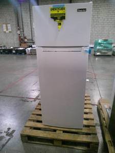 MAGIC CHEF 7.3 cu. ft. 2-Door Mini Fridge in White with Freezer (RUNS WELL, SOME SCRATCHED PAINT ON SIDE OF DOOR, BACK CORNER DENTED, SEE PHOTOS)