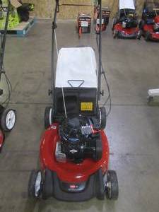 TORO Recycler 21 in. Briggs and Stratton Low Wheel RWD Gas Walk Behind Self Propelled Lawn Mower with Bagger 21352 (BRAND NEW)