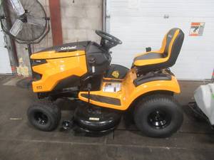 CUB CADET XT1 Enduro LT 42 in. 19.5 HP Kohler 5400 Series Engine Hydrostatic Drive Gas Riding Lawn Tractor BRAND NEW