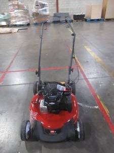 Toro Recycler 21 in. Briggs and Stratton Low Wheel RWD Gas Walk Behind Self Propelled Lawn Mower with Bagger. Model 21352 (Brand NEW, missing bagger and bent handle)