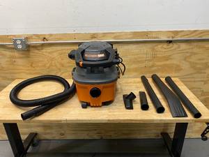 lot 22 image: RIDGID 4 Gallon 6.0-Peak HP WetDry Shop Vacuum with Detachable Blower, Fine Dust Filter, Hose and Accessories