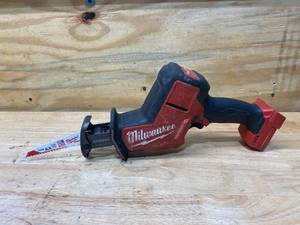 lot 30 image: MILWAUKEE M18 FUEL 18V Lithium-Ion Brushless Cordless HACKZALL Reciprocating Saw (Tool-Only)