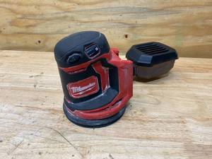 lot 37 image: MILWAUKEE M18 18V Lithium-Ion Cordless 5 in. Random Orbit Sander (Tool-Only)
