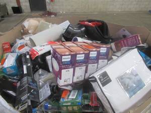 lot 317 image: WHOLESALE GAYLORD OF SMALL MISC ITEMS - PLUMBINGLIGHTINGHOUSEWARES & MORE