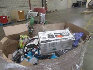 lot 320 image: WHOLESALE GAYLORD OF MISC. ITEMS LIGHTINGPAINTINGOUTDOORPLUMBING & MORE