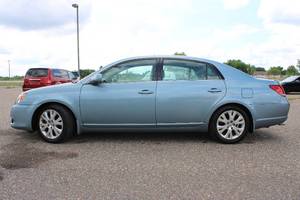 2008 Toyota Avallon