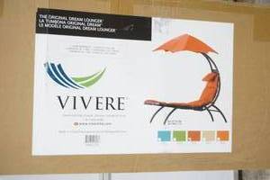 Vivera deck swing with canopy