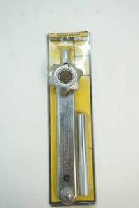 Barrier wrench