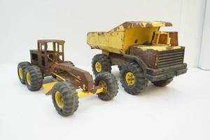 vintage Tonka road grader and dump truck