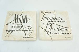 2 wall plaques